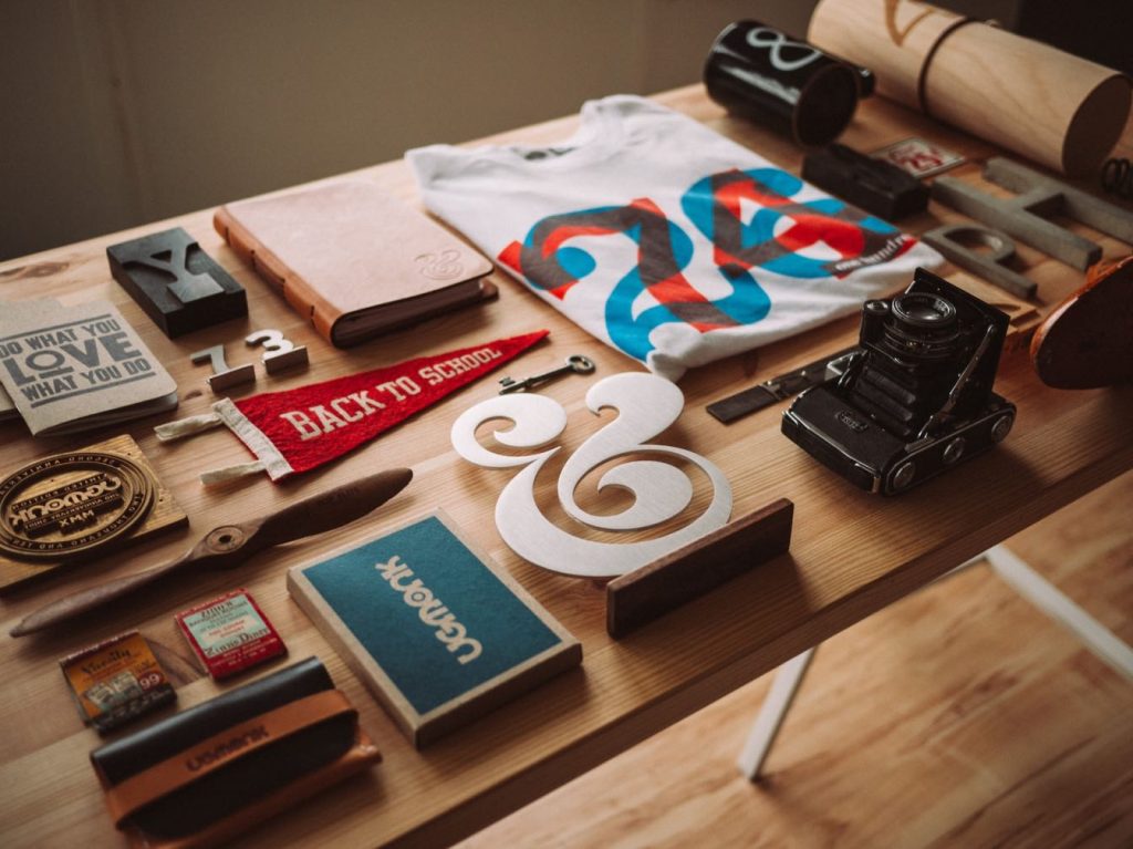 How to Create a Strong Brand Identity